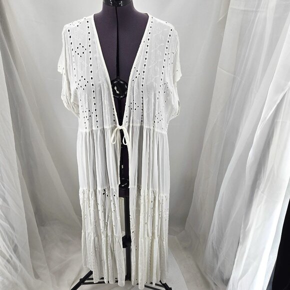 725-25 Torrid White Cotton Eyelet Maxi Kimono Duster Size 2X 18/20 - Picture 1 of 10